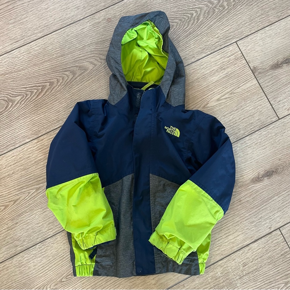 The North Face Kids Two in One Fleece Jacket Outer Shell Hood Size 4T